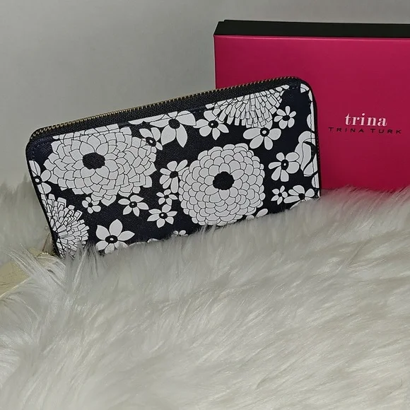 Trina Turk Blue and White Floral Full Zip Around Wallet - Picture 9 of 10
